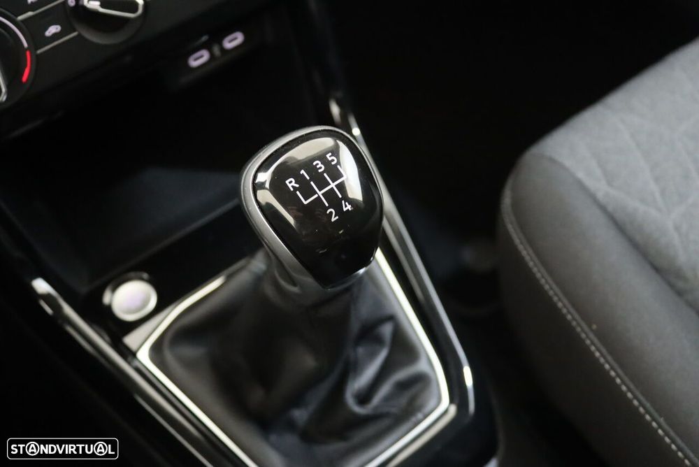 VW T-Cross 1.0 TSI Life - 33