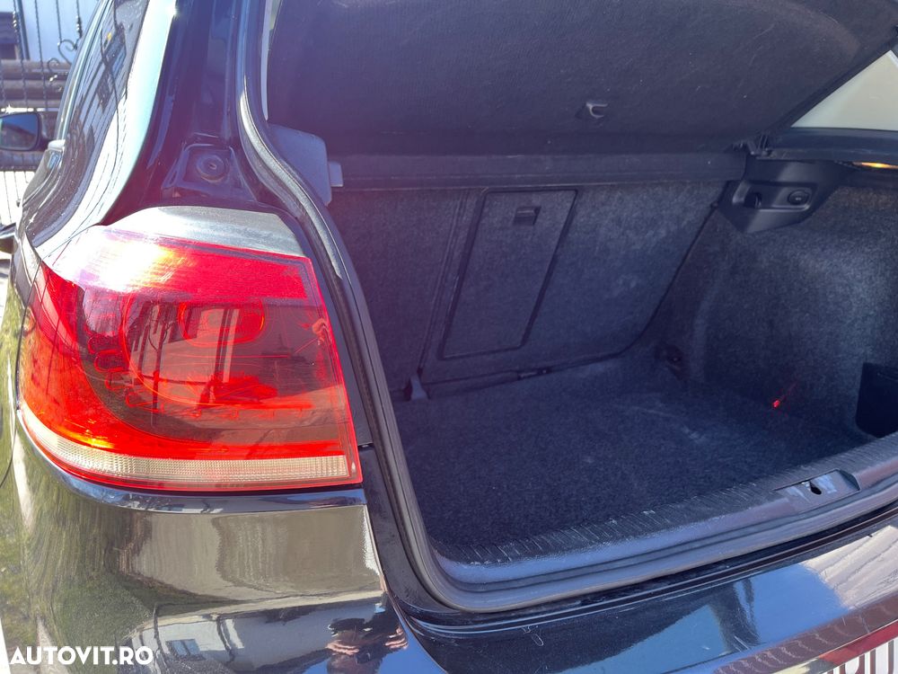 Volkswagen Golf 1.6 TDI DPF BlueMotion Technology DSG Comfortline - 9