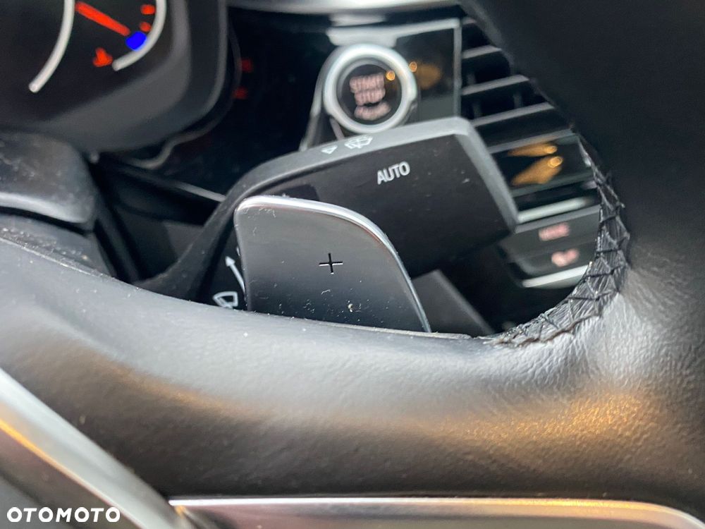 BMW Seria 5 530i xDrive Sport Line sport - 20