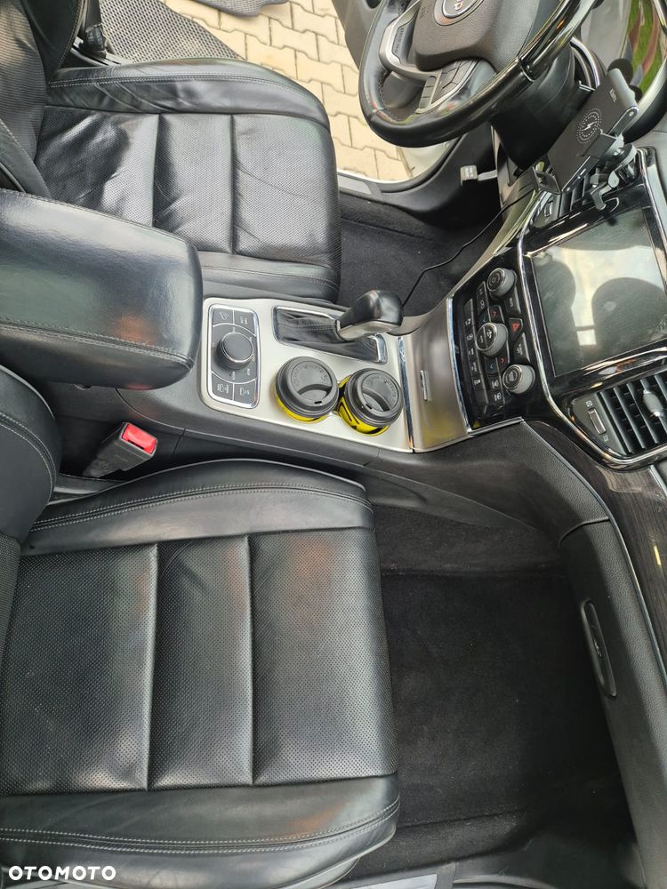 Jeep Grand Cherokee 3.6 V6 Overland - 27