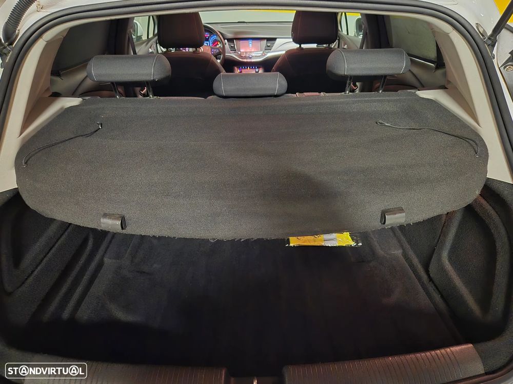 Opel Astra 1.0 Turbo S&S Dynamic - 28