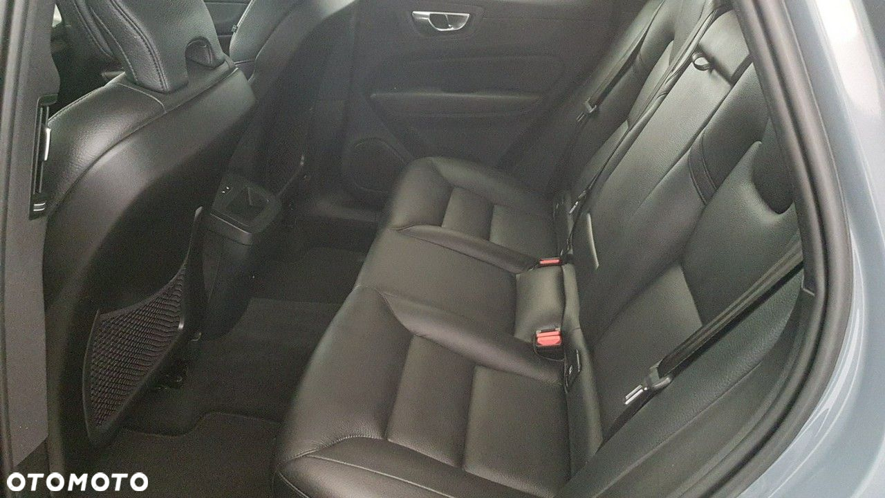 Volvo XC 60 - 22