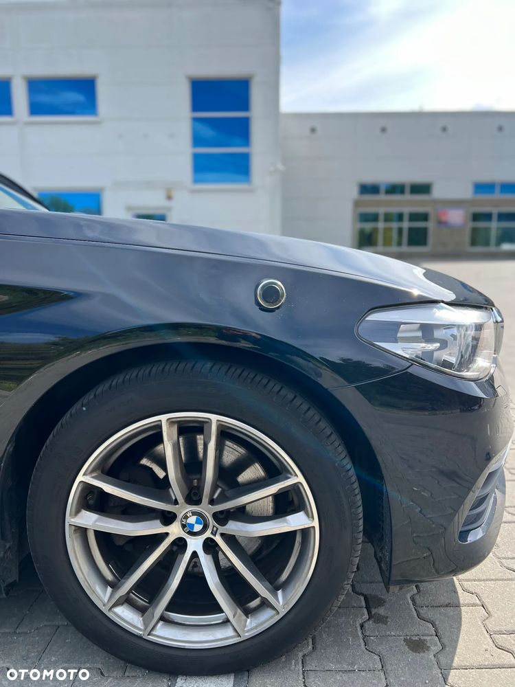 BMW Seria 5 520d - 10