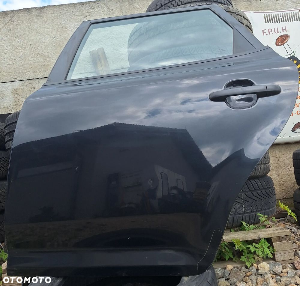 DRZWI LEWY TYŁ - KIA CEED I KOMBI- 2008 rok/ CZARNE/ KOD -1K - 1