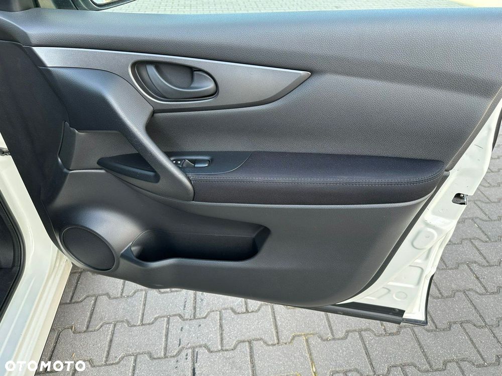 Nissan Qashqai - 16