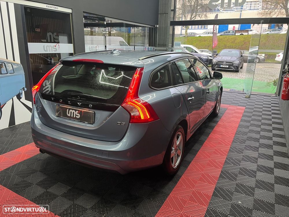 Volvo V60 2.0 D3 VOR - 6