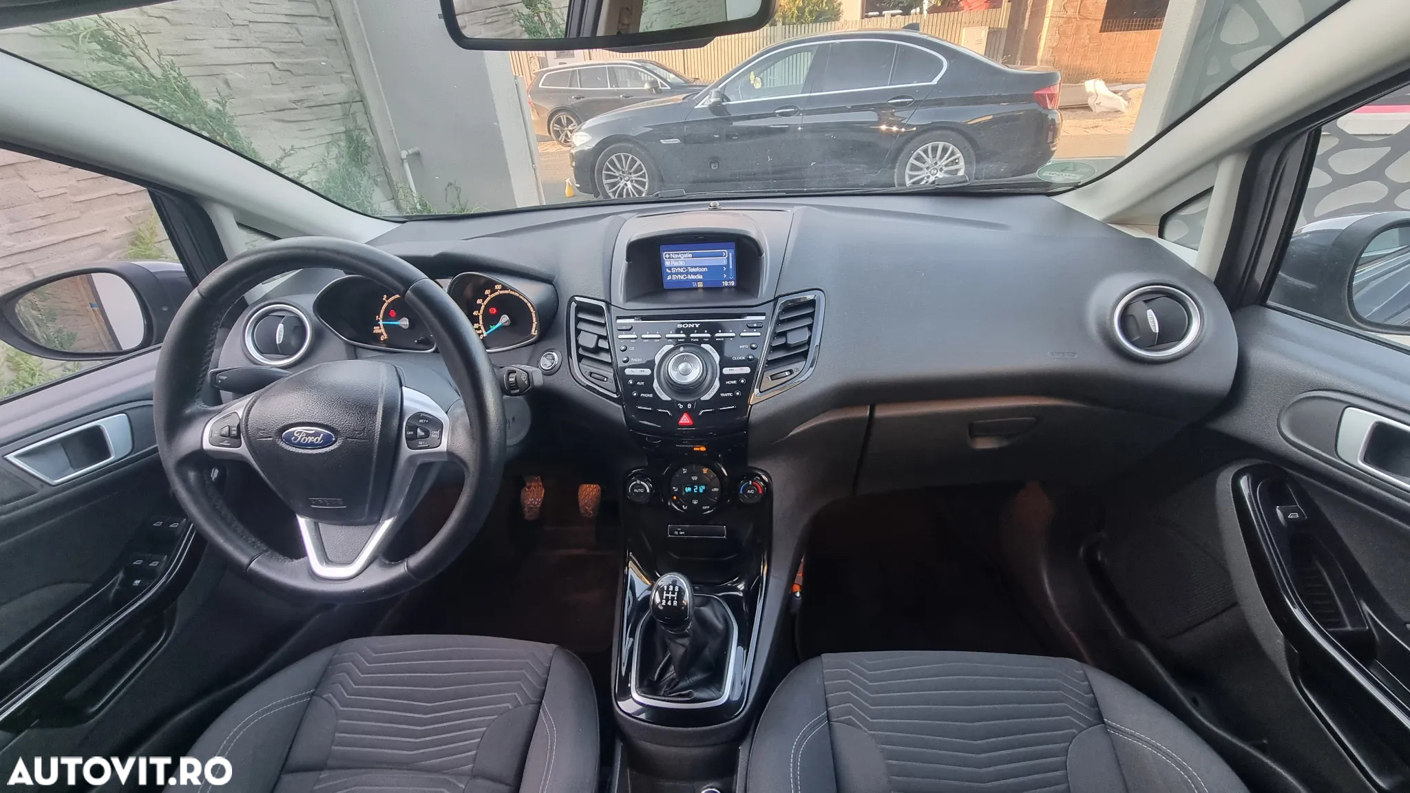 Ford Fiesta 1.6 TDCi DPF Titanium - 8