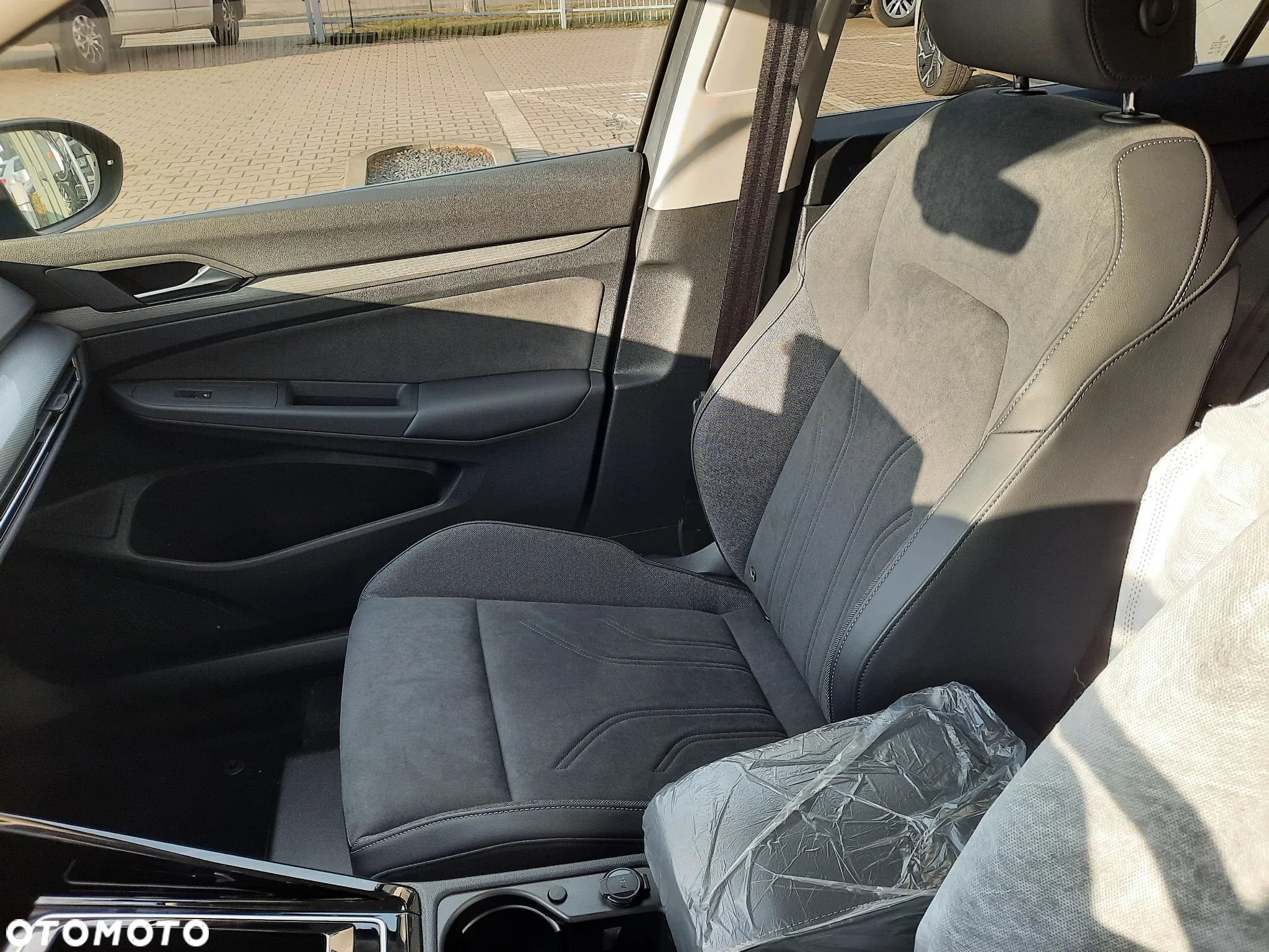 Volkswagen Golf - 16