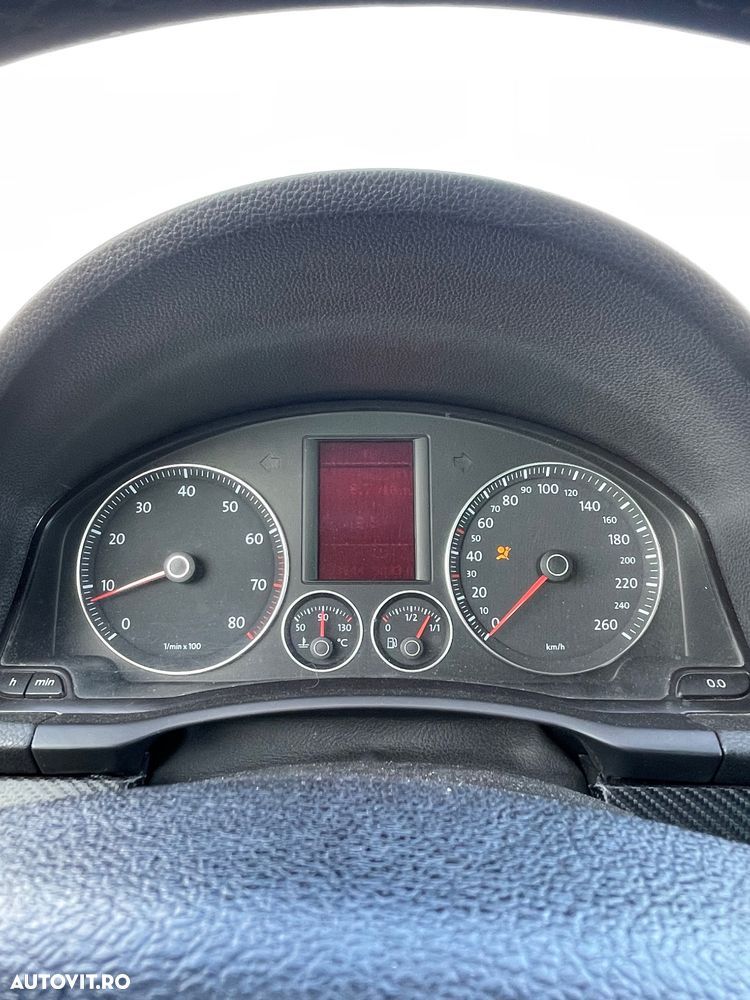 Volkswagen Jetta 1.6 Comfortline - 8