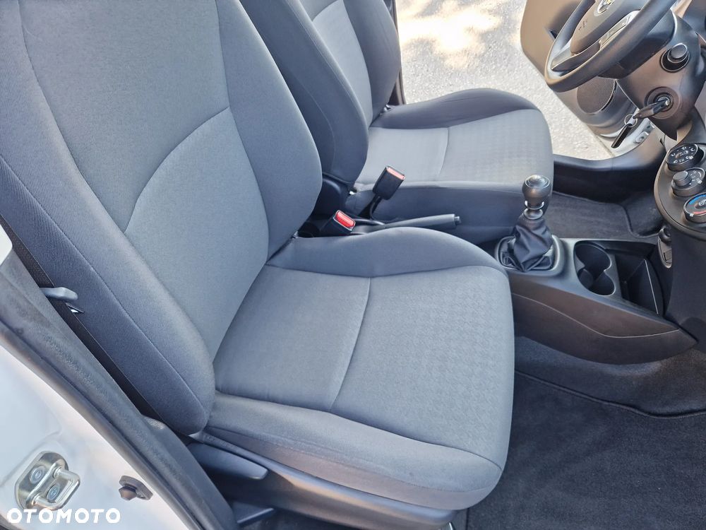 Toyota Yaris 1.5 Active - 24