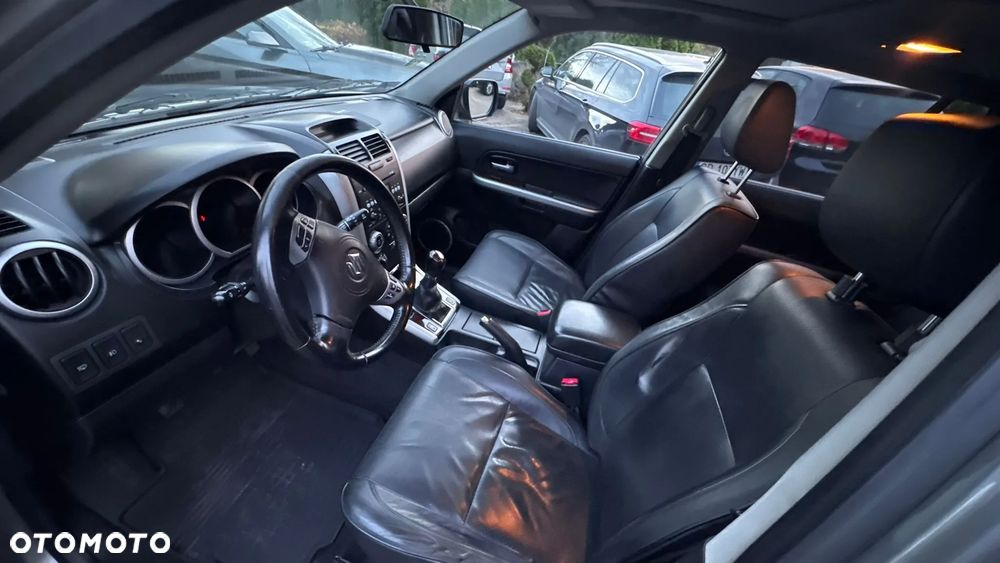 Suzuki Grand Vitara 1.9 DDiS De luxe - 6