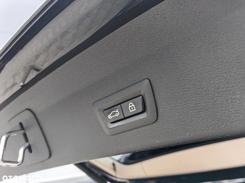 BMW X1 sDrive20d xLine sport - 30