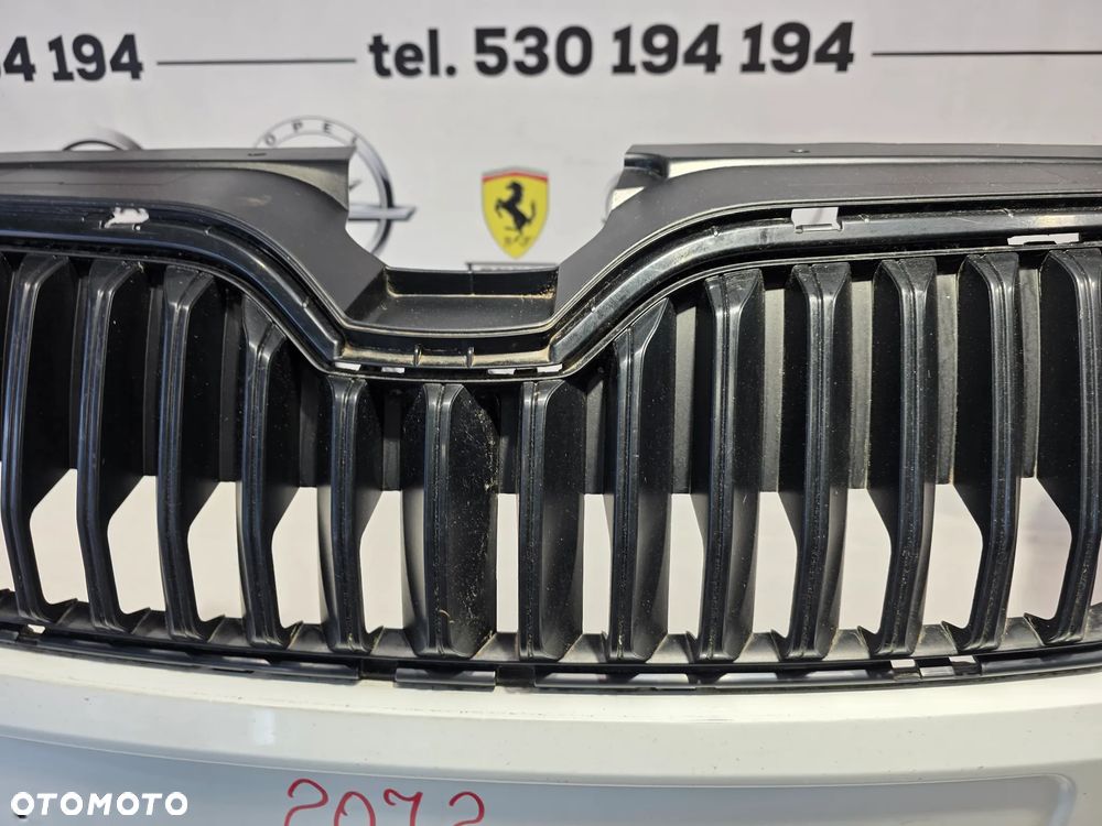 SKODA OCTAVIA 3 III 5E0 12- ZDERZAK PRZEDNI PRZÓD NA SPRYSKI NR 5E0807221 NR AUKCJI NZ2072 - 13
