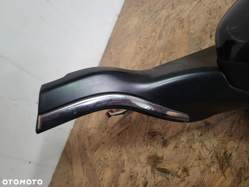 Lusterko lewe kompletne 11 Pin Peugeot 208 - 4