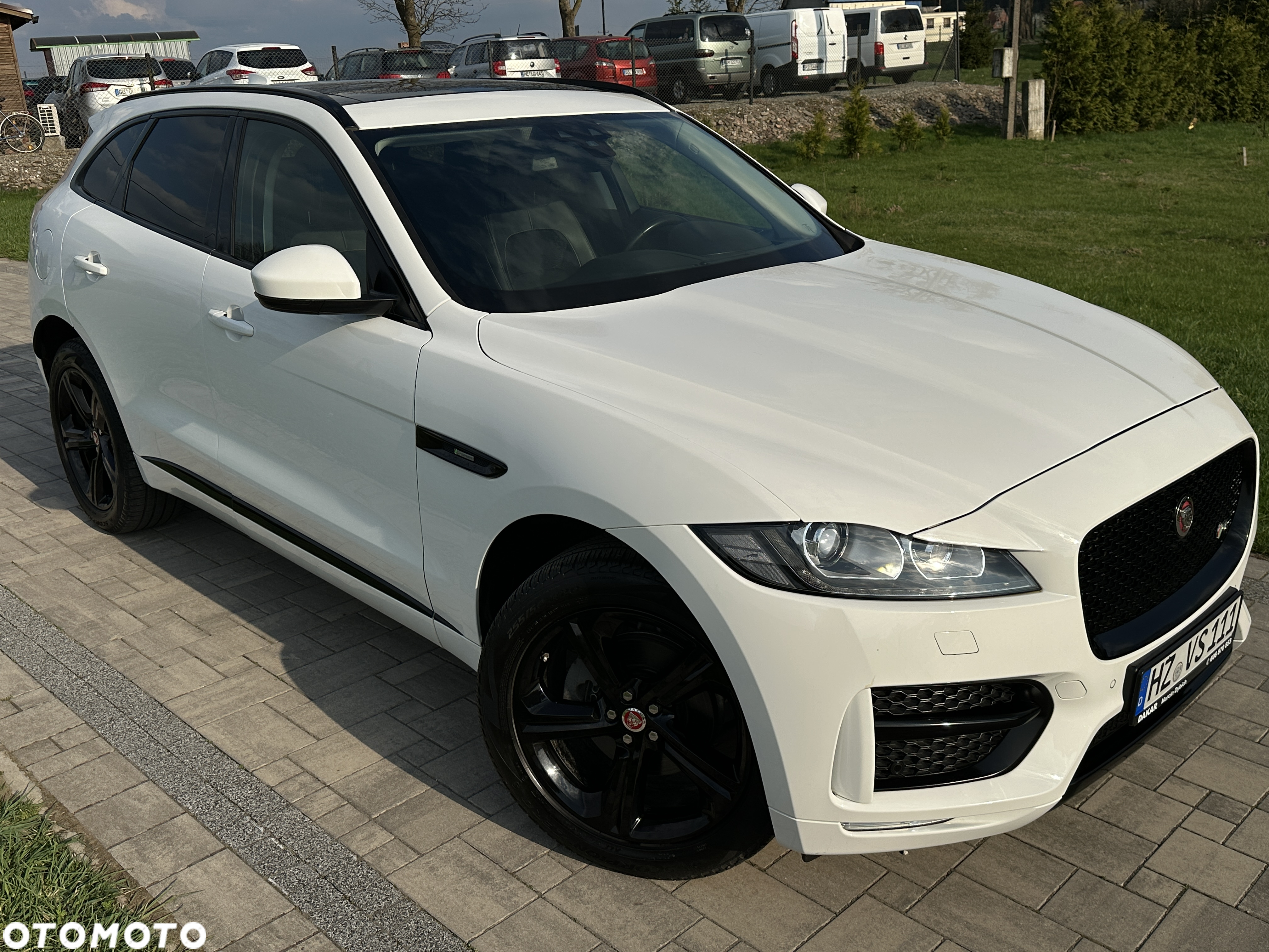 Jaguar F-Pace 2.0 i4D AWD R-Sport - 33