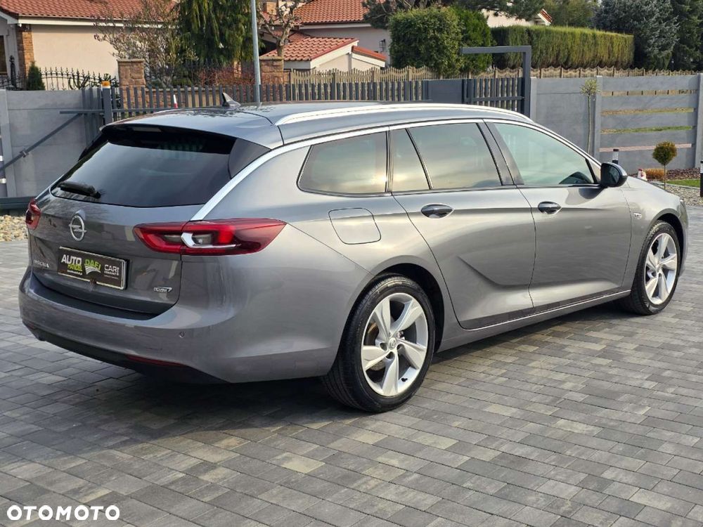 Opel Insignia - 38