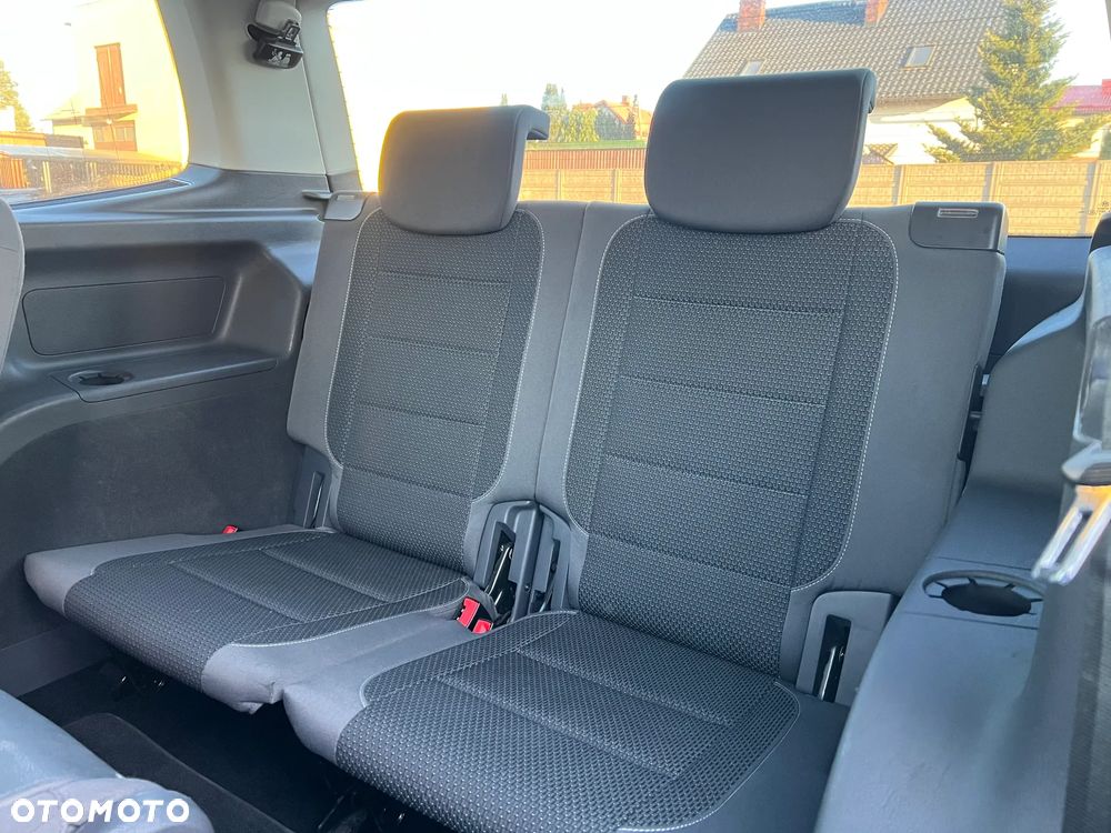 Volkswagen Touran 1.6 TDI DPF BlueMotion Technology Comfortline - 14