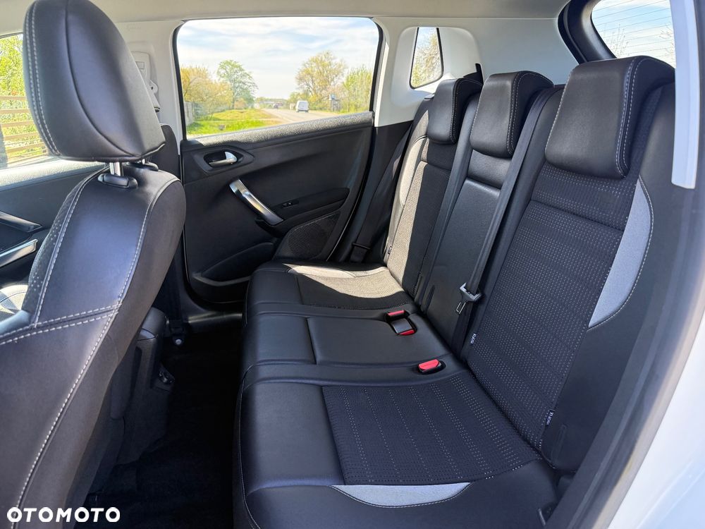 Peugeot 2008 PureTech 110 GPF Stop&Start EAT6 Allure - 5
