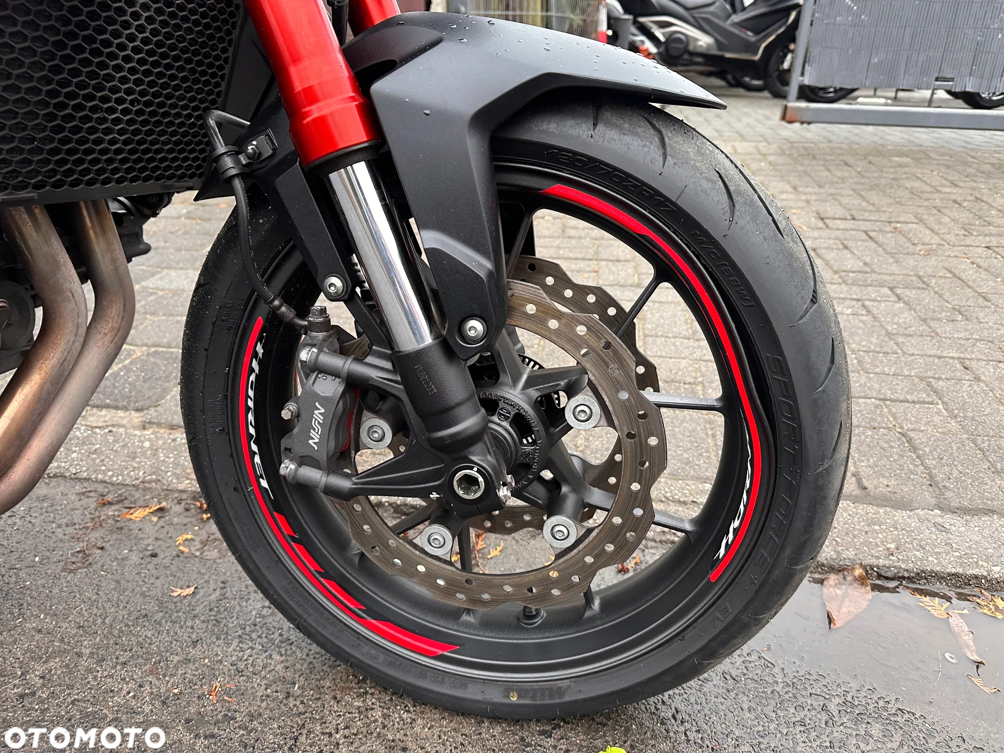 Honda Hornet - 24