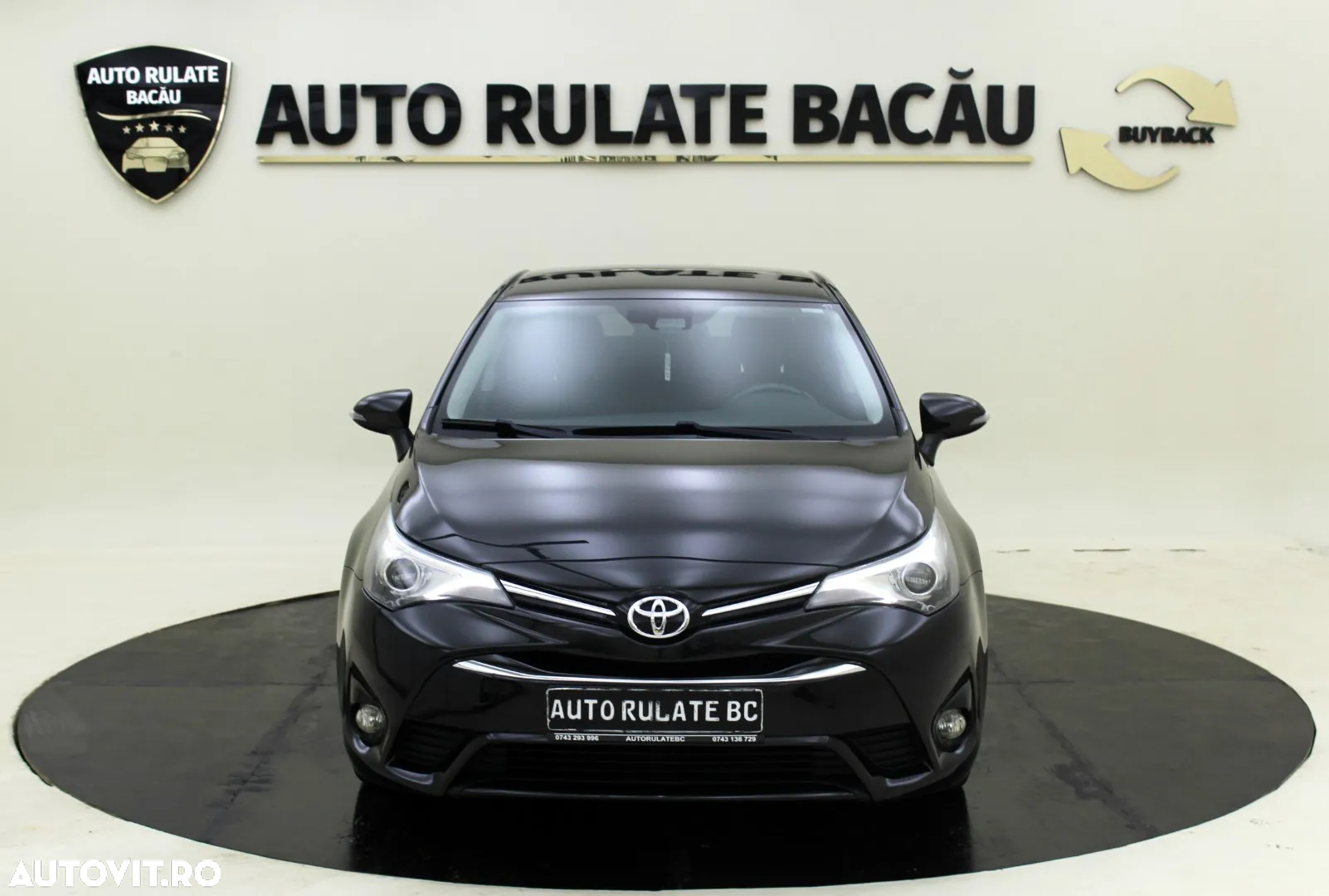 Toyota Avensis - 10