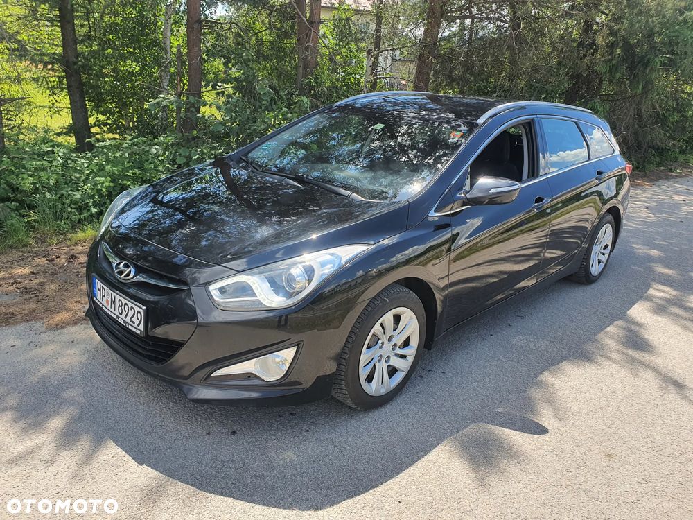 Hyundai i40 Kombi blue 1.6 Trend - 2