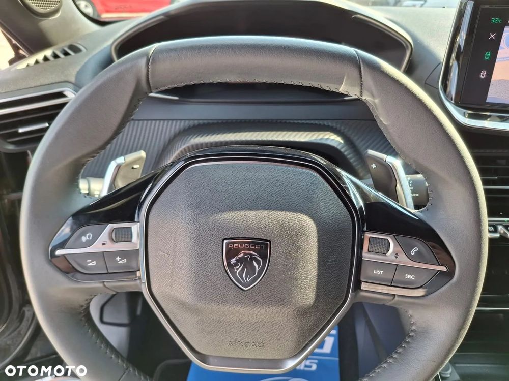 Peugeot 2008 1.2 PureTech Allure S&S EAT8 - 23