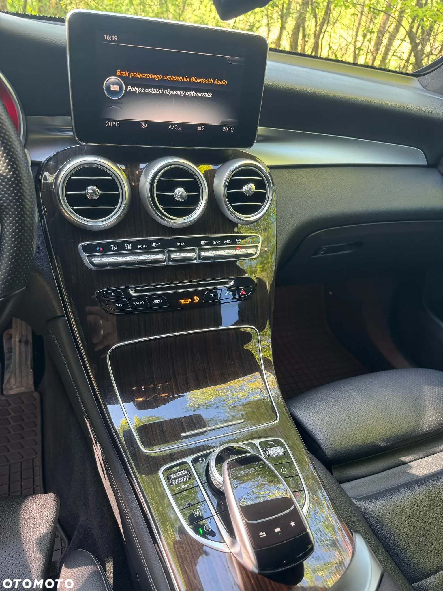 Mercedes-Benz GLC 300 4Matic 9G-TRONIC AMG Line - 12