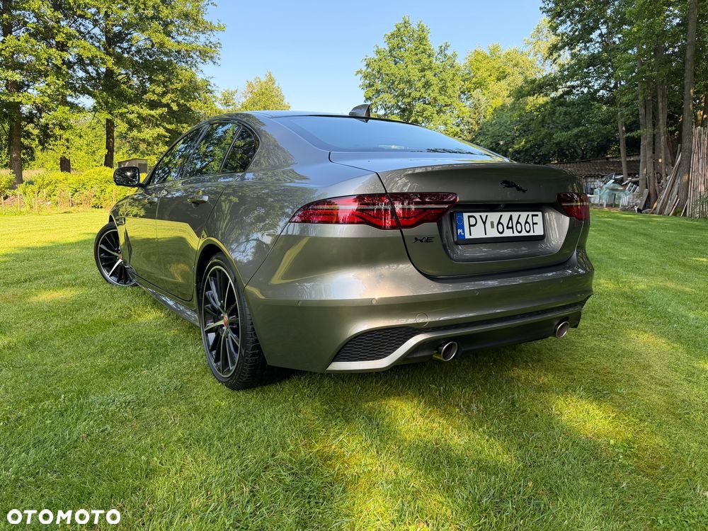 Jaguar XE P250 R-Dynamic S - 13