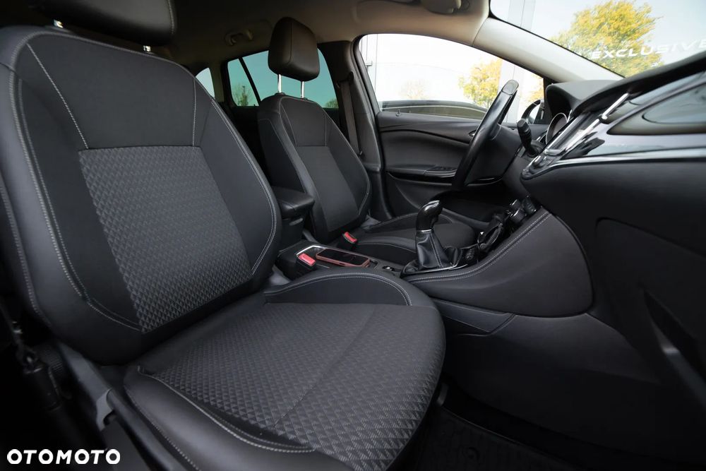 Opel Astra - 38