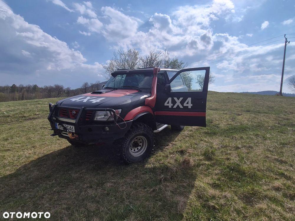 Nissan Patrol - 1