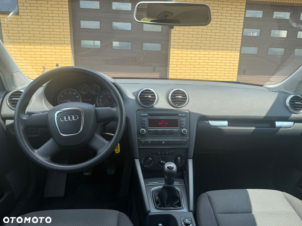 Audi A3 Sportback 1.2 TFSI Ambiente - 12