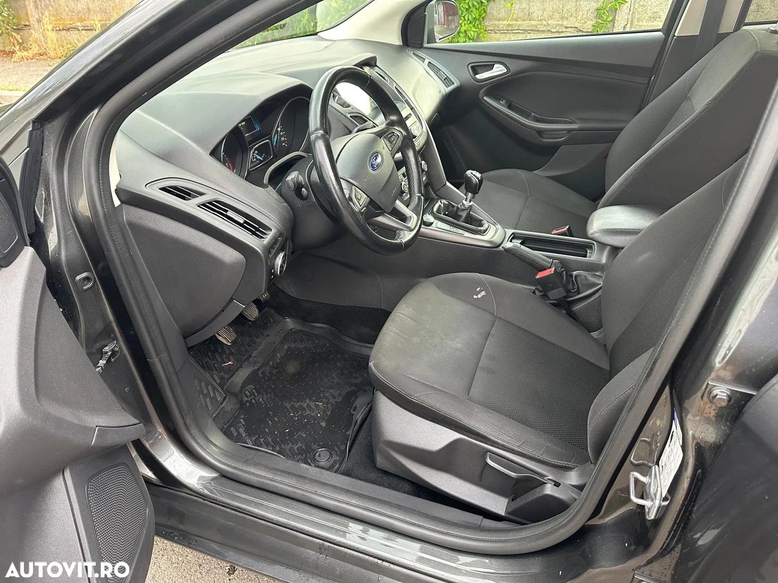 Ford Focus 1.5 Ecoboost Trend - 6