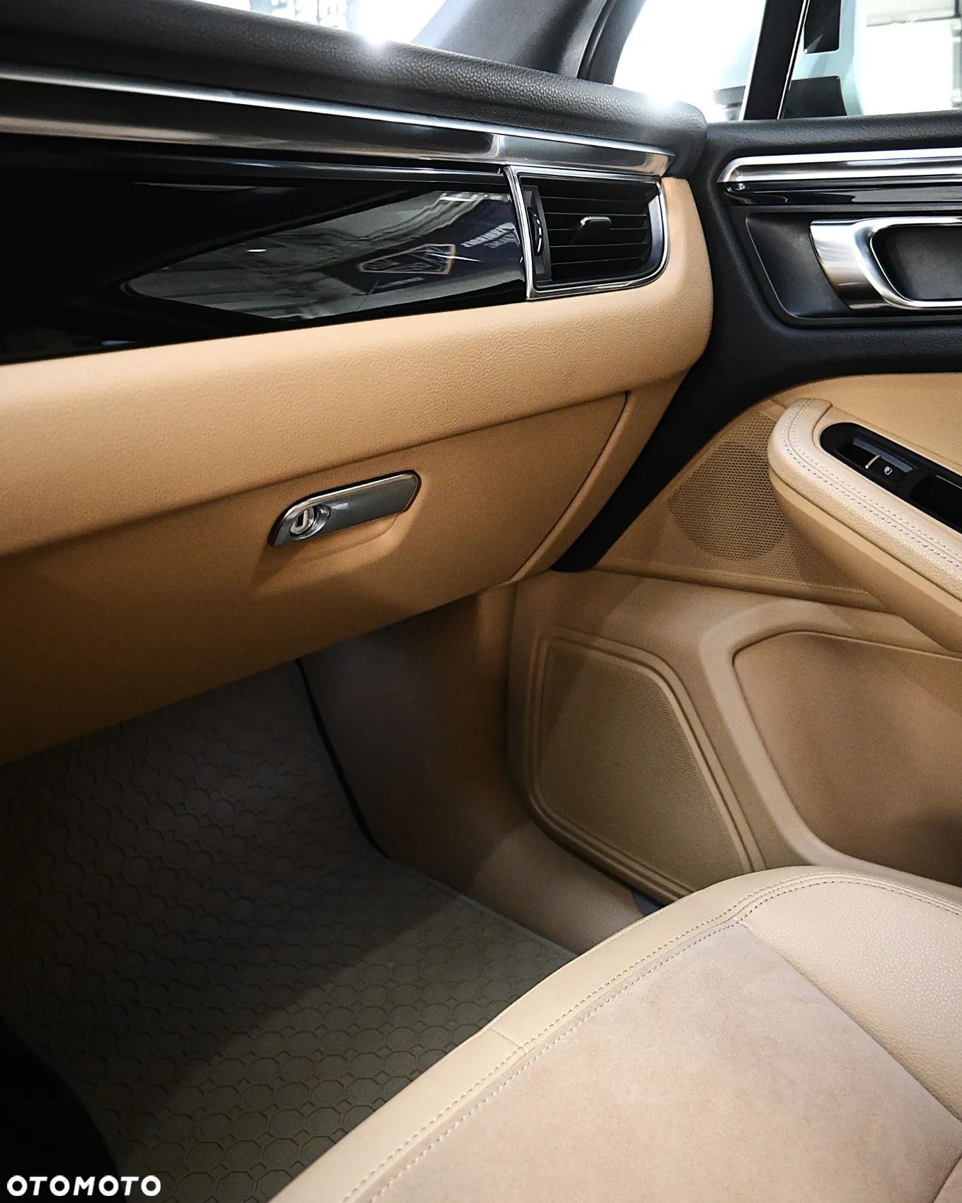 Porsche Macan Standard - 23