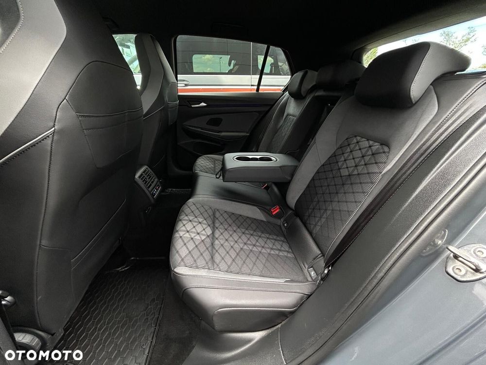 Volkswagen Golf 2.0 TDI R-Line DSG - 18