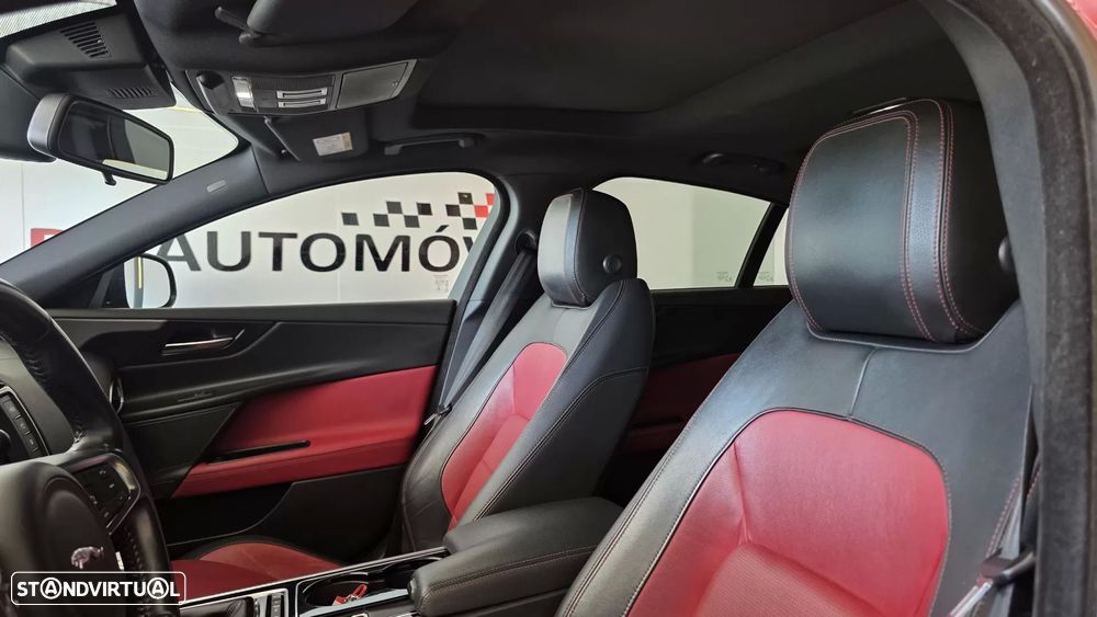Jaguar XE 2.0 D R-Sport - 39
