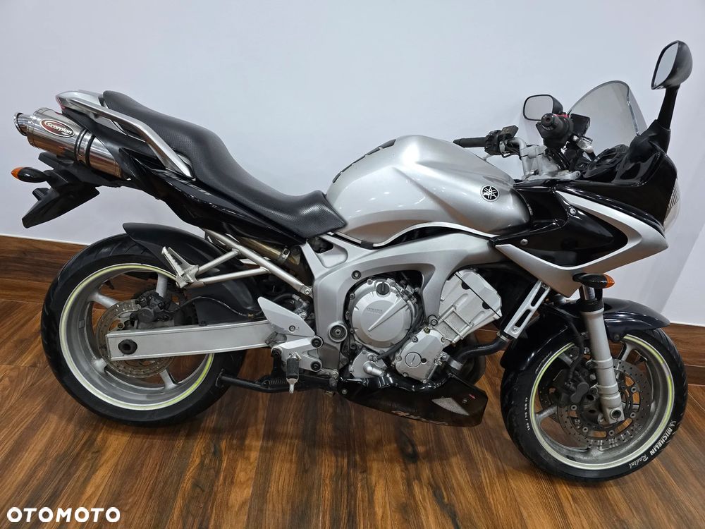 Yamaha FZ - 9