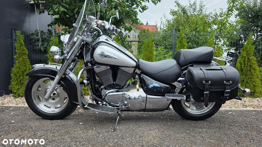 Suzuki Intruder - 23