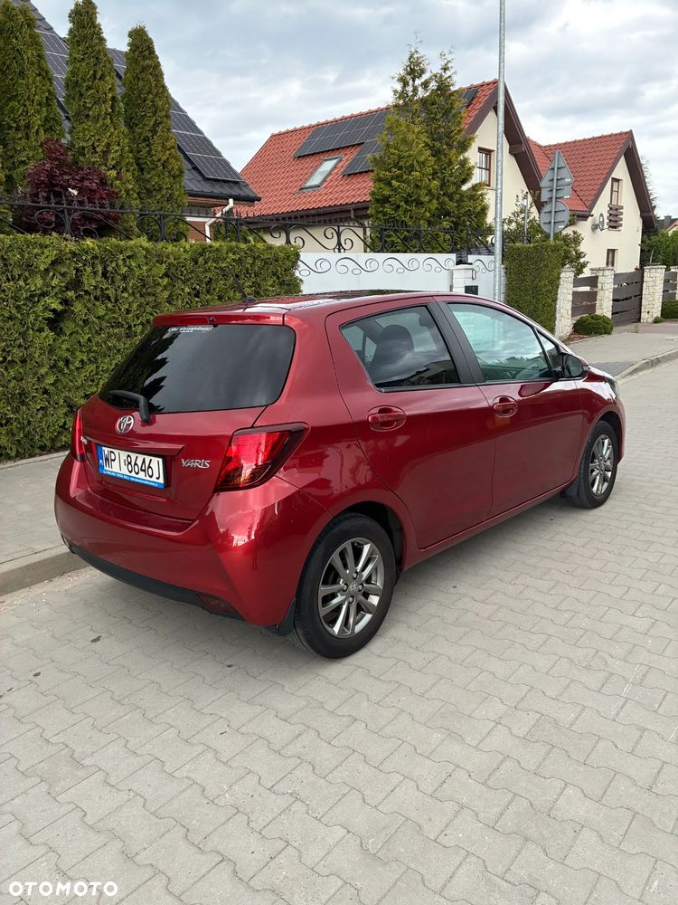 Toyota Yaris 1.33 Premium - 4