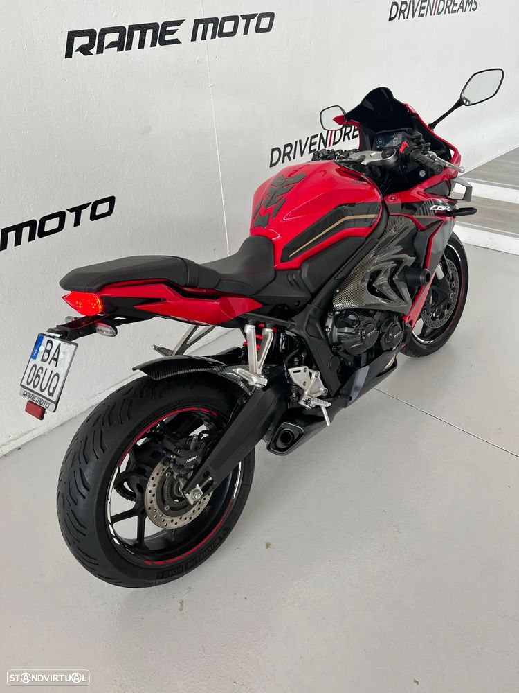 Honda CBR 650R - 17