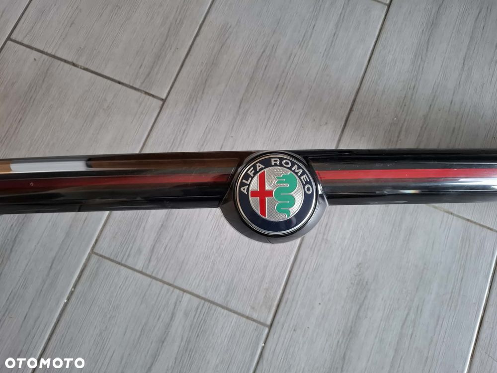 BLENDA TYLNA TYŁ ALFA ROMEO TONALE IDEALNA - 5