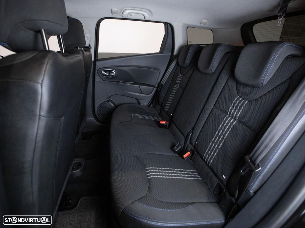 Renault Clio Sport Tourer 1.5 dCi GT Line - 8