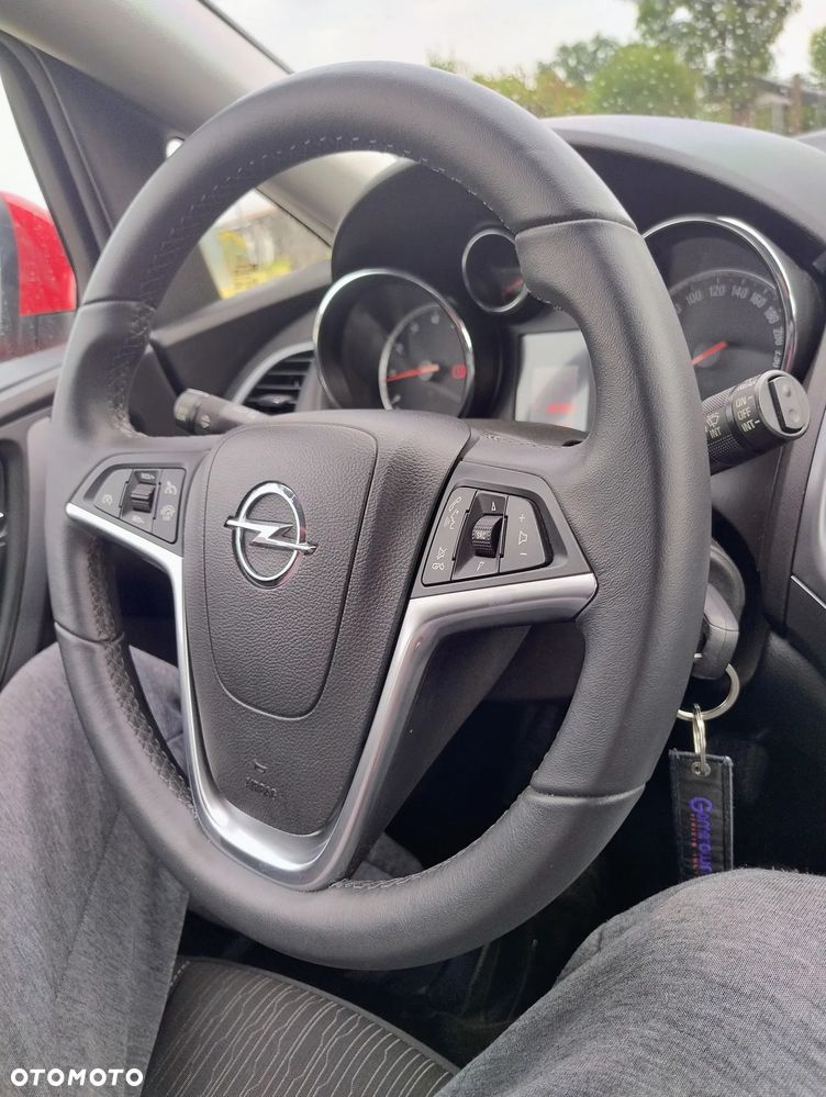 Opel Astra 1.6 Design Edition - 9
