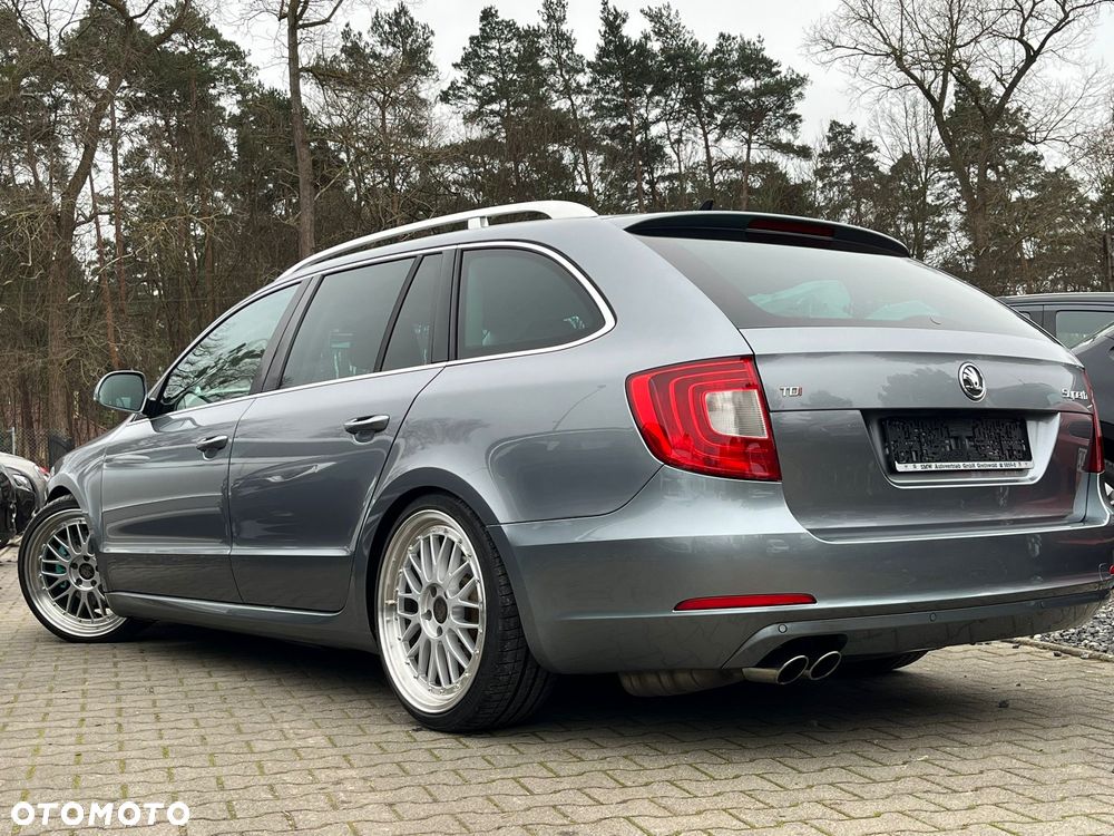 Skoda Superb 2.0 TDI Green tec Elegance - 4