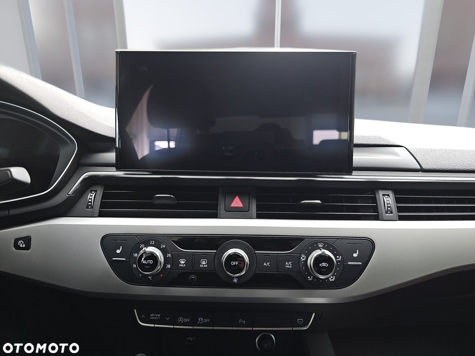 Audi A4 40 TDI mHEV S Line S tronic - 17