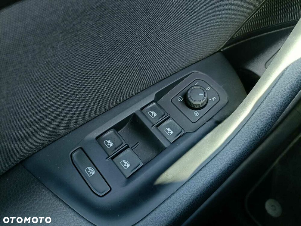 Volkswagen Passat 1.5 TSI EVO Business DSG - 30