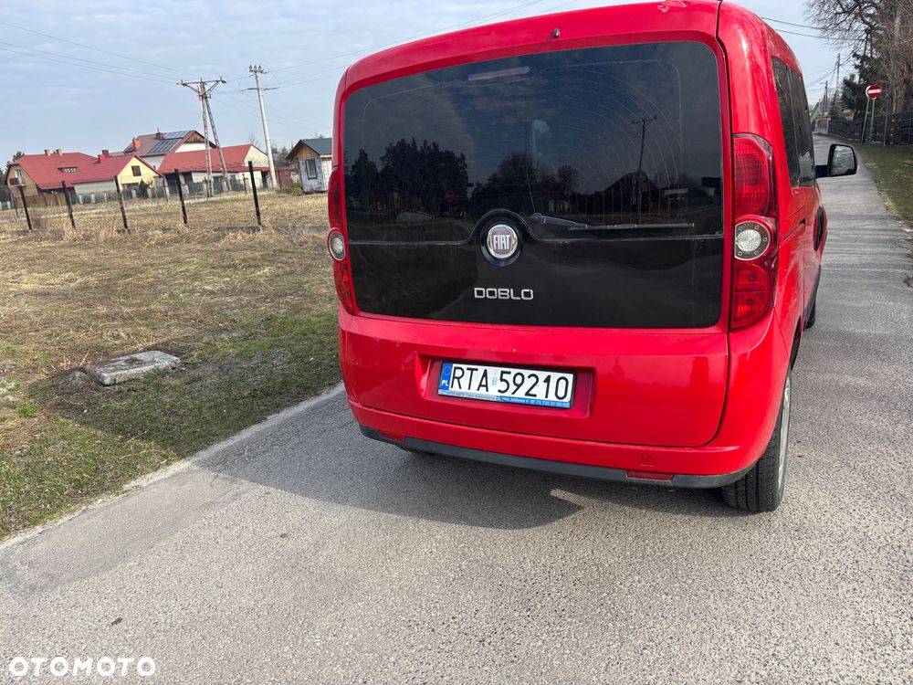 Fiat Doblo 1.6 Multijet 16V Emotion - 23
