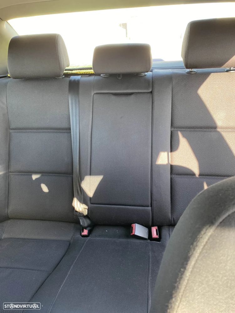 Audi A4 1.9 TDI m6 - 8