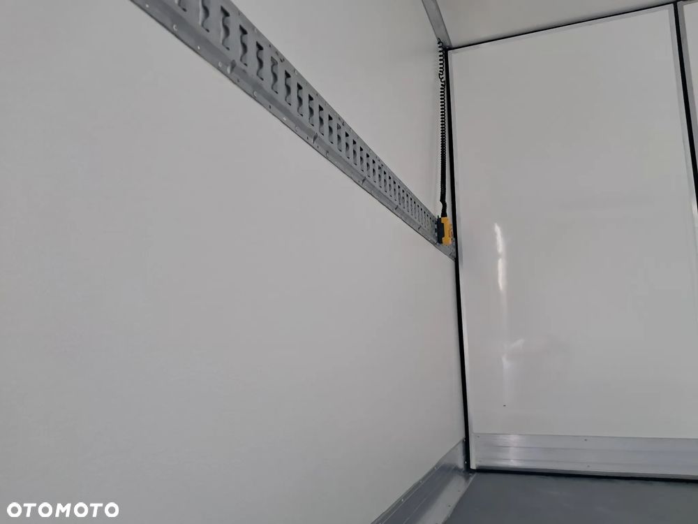 Iveco 50C18 Automat Chłodnia ZANOTTI  Winda 1 TONA Salon Polska - 13