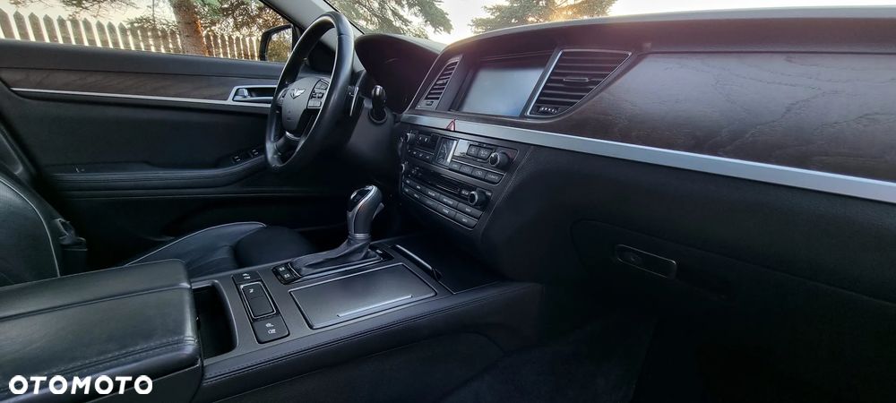 Genesis G80 - 29