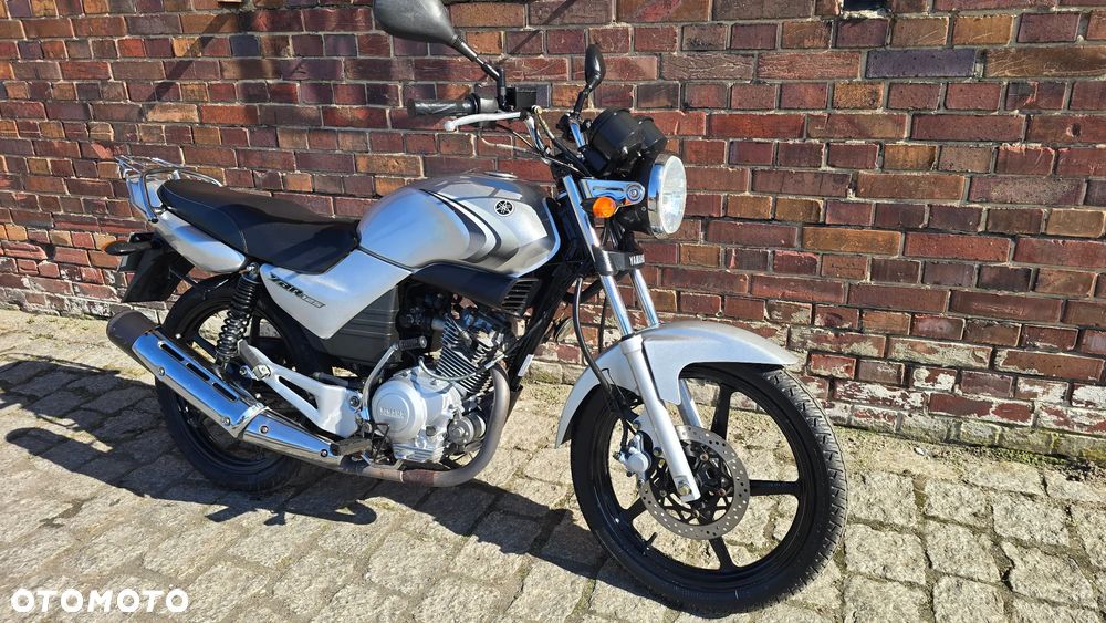 Yamaha YBR - 22